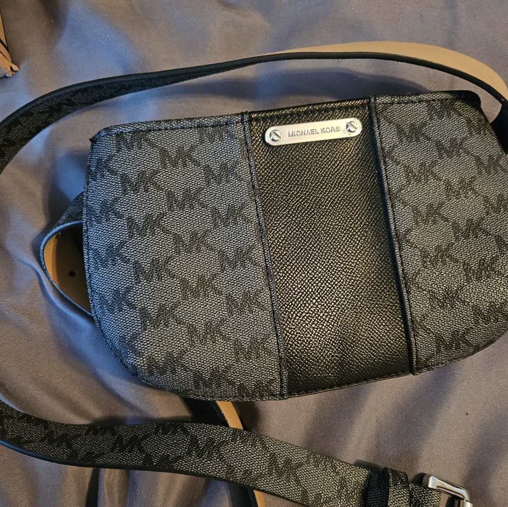 Michael Kors Black and Gray Belt Bag Nwt